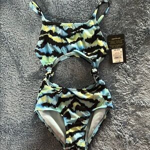 4T NWT Childs swim suit 1 piece